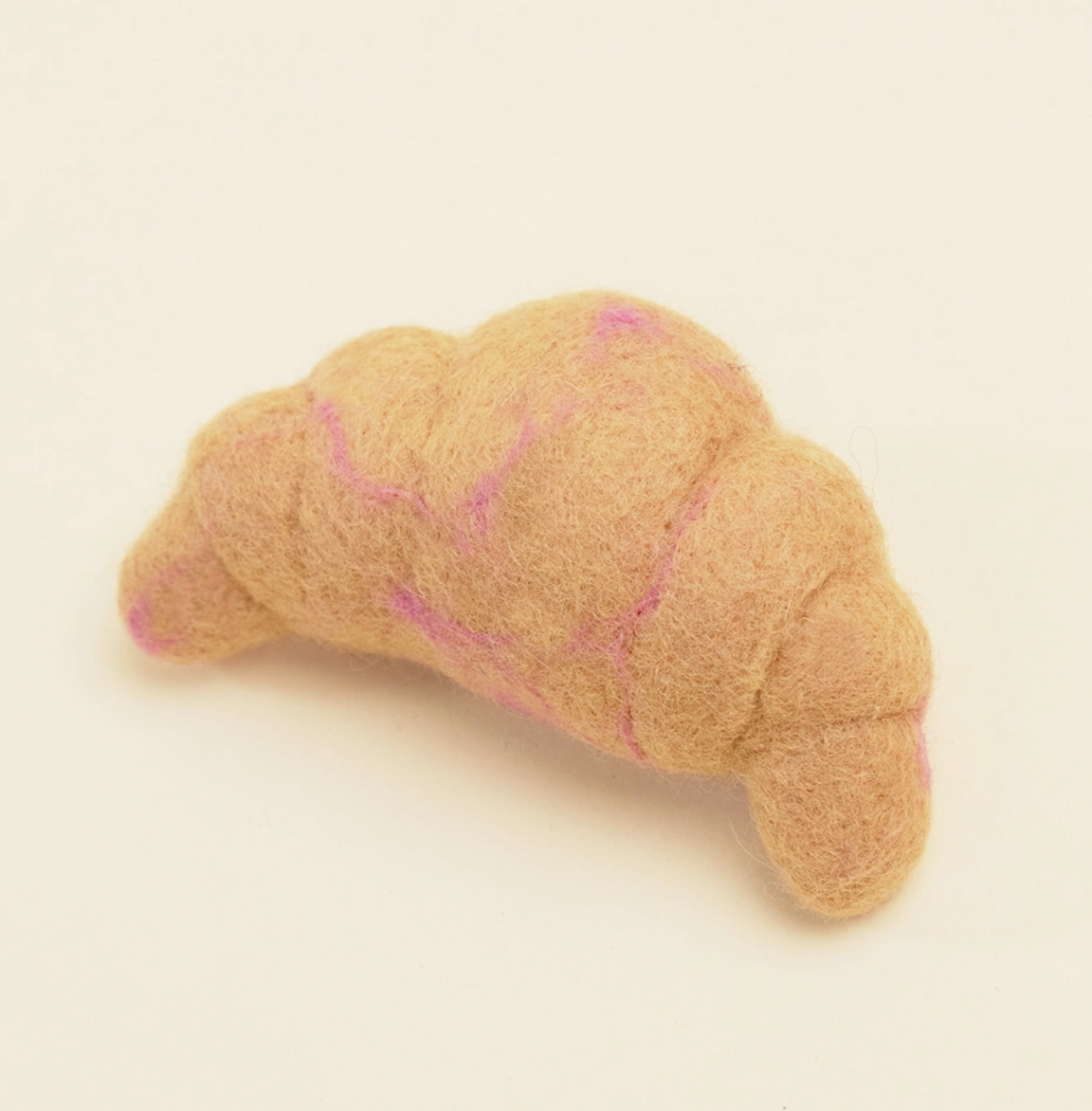Croissant_Toy.png
